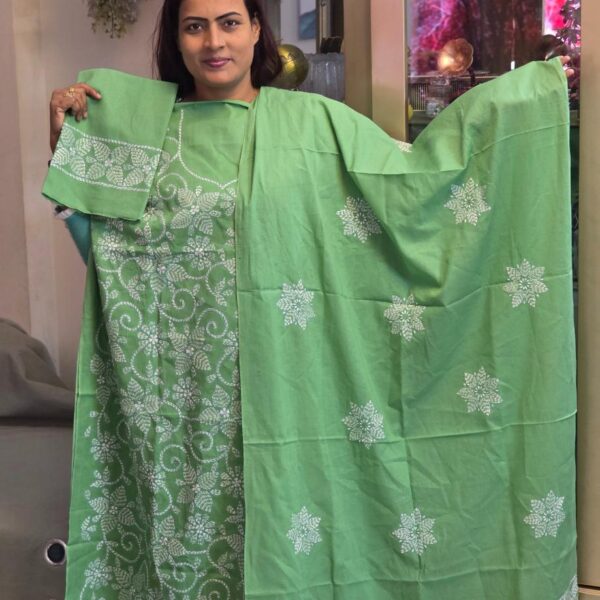 mint green dress